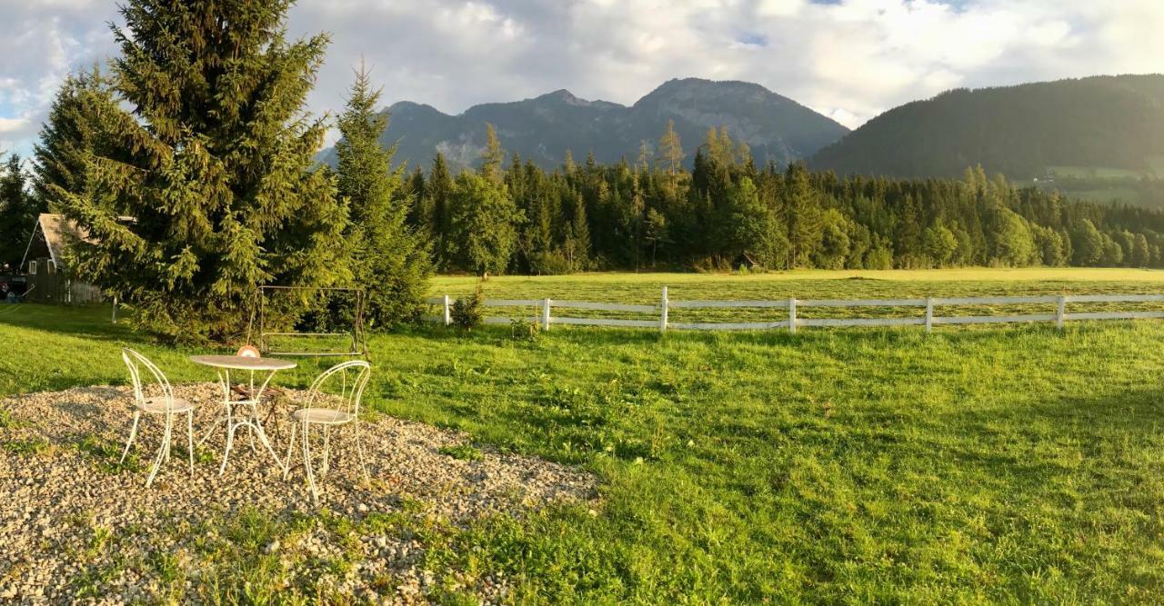 Traumhafte Wohnung auf Pferde Ranch Aich  Exterior foto